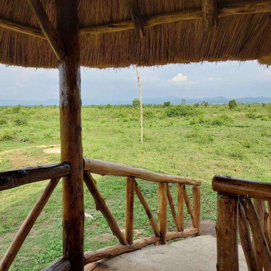 Songbird Safari Lodge & Campsite Katunguru Ngoại thất bức ảnh